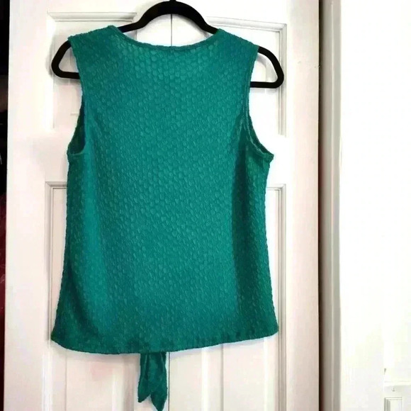 Wilde Sleeveless top | green | Size Small - Picture 2 of 3